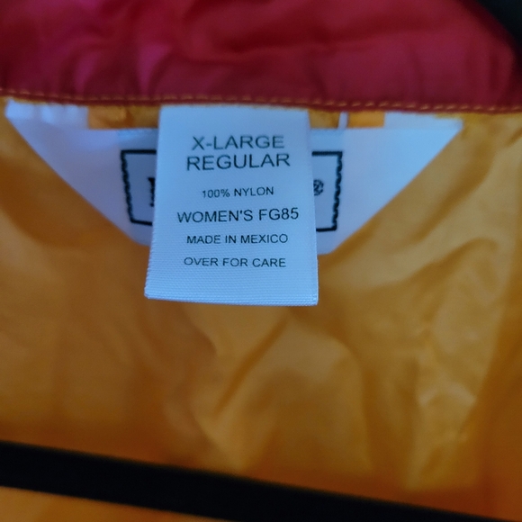 Vintage ? Womans fold up XL L.L.Bean windbreaker - Picture 4 of 5